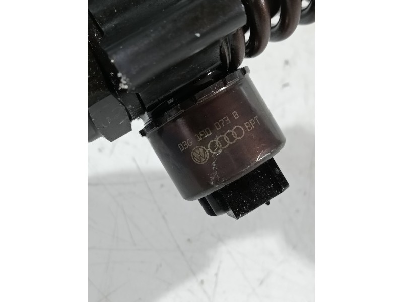 Recambio de inyector para volkswagen touran (1t1) highline referencia OEM IAM 0414720402 03G130073B BOSCH