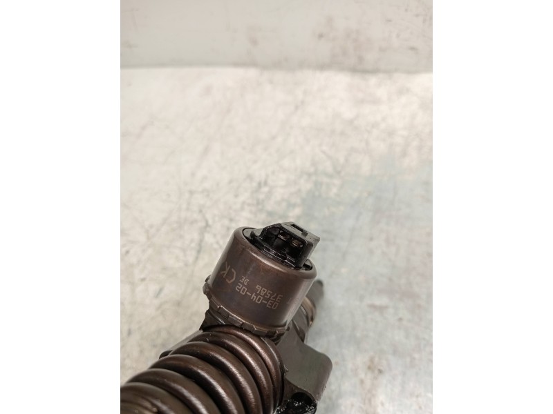 Recambio de inyector para volkswagen touran (1t1) highline referencia OEM IAM 0414720402 03G130073B BOSCH