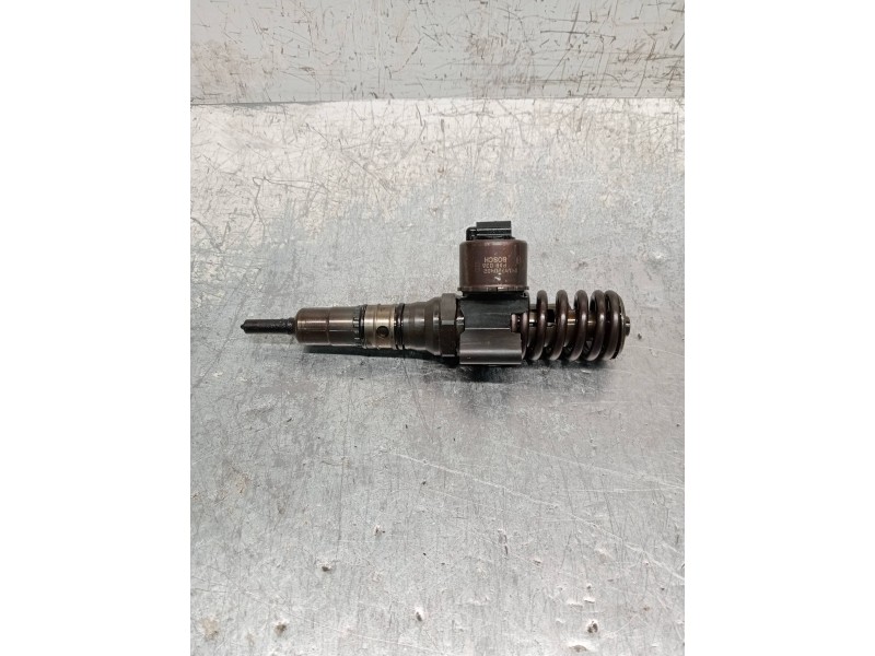 Recambio de inyector para volkswagen touran (1t1) highline referencia OEM IAM 0414720402 03G130073B BOSCH