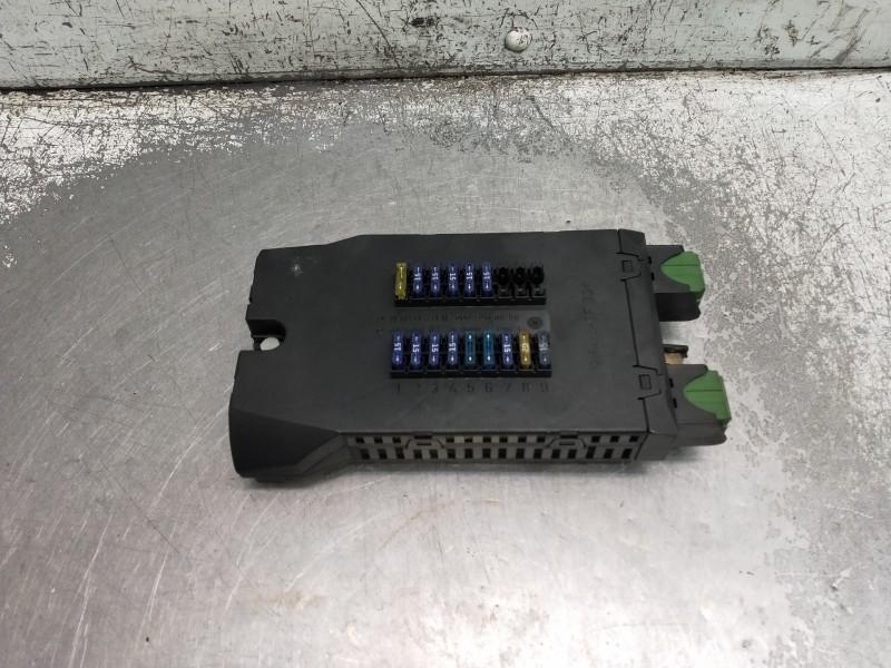 Recambio de caja reles / fusibles para mercedes sprinter (w901,w904) caja cerr. referencia OEM IAM 0005400650 08501002 