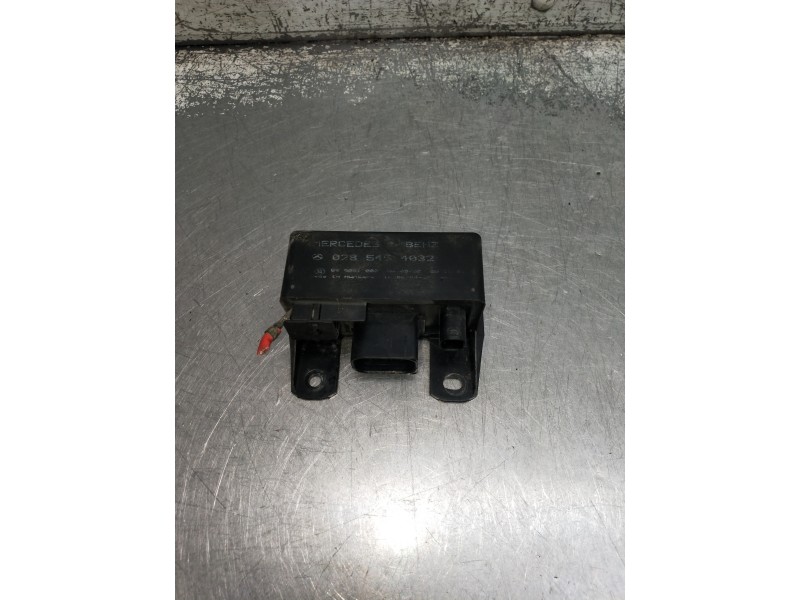 Recambio de caja precalentamiento para mercedes sprinter (w901,w904) caja cerr. referencia OEM IAM 0285454032  
