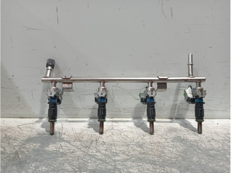 Recambio de rampa inyectora para chevrolet cruze l referencia OEM IAM 55562597  