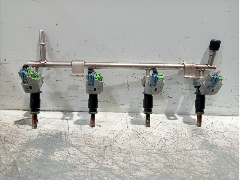 Recambio de rampa inyectora para chevrolet cruze l referencia OEM IAM 55562597  