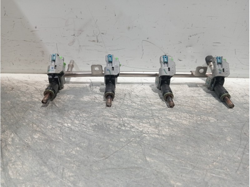 Recambio de rampa inyectora para chevrolet cruze l referencia OEM IAM 55562597  