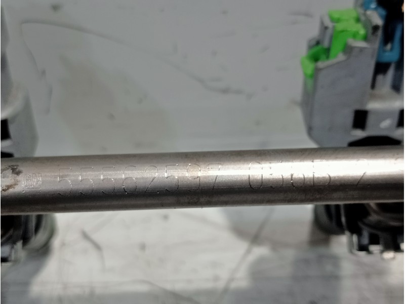 Recambio de rampa inyectora para chevrolet cruze l referencia OEM IAM 55562597  
