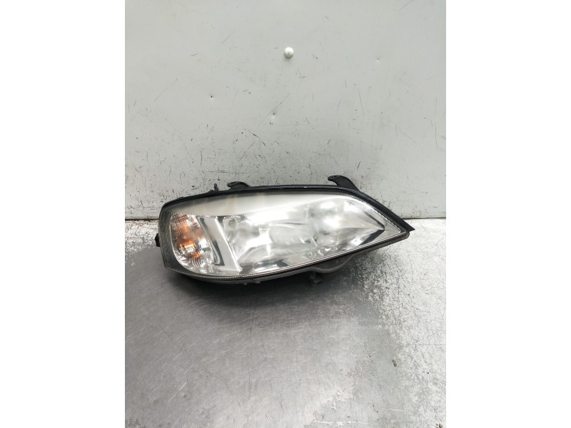 Recambio de faro derecho para opel astra g berlina club referencia OEM IAM 1EG00764002 90520878RJ 