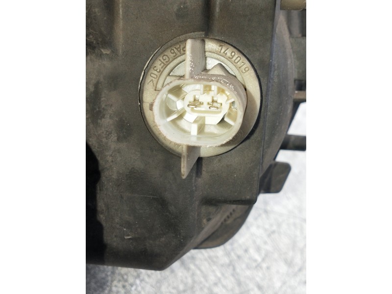 Recambio de faro derecho para opel astra g berlina club referencia OEM IAM 1EG00764002 90520878RJ 