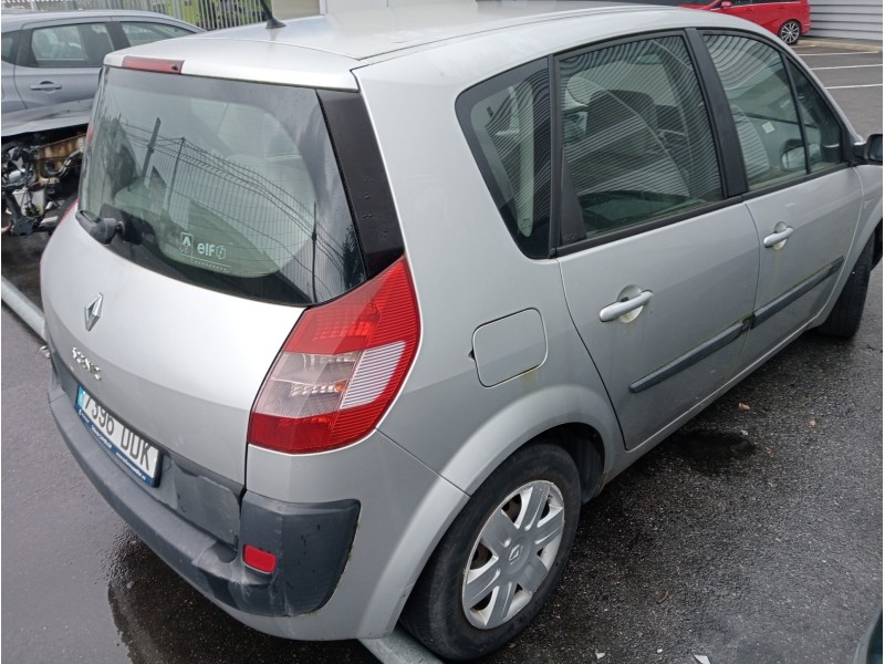 renault scenic ii del año 2004