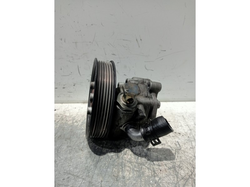 Recambio de bomba direccion para volkswagen touareg (7la) tdi v6 referencia OEM IAM 7L6422154A  