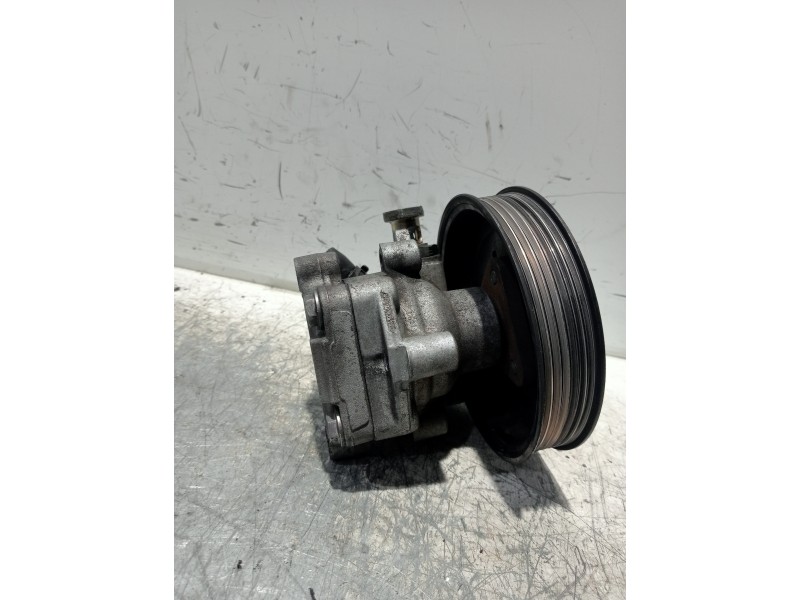 Recambio de bomba direccion para volkswagen touareg (7la) tdi v6 referencia OEM IAM 7L6422154A  