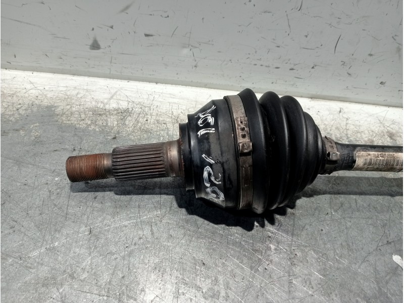 Recambio de transmision delantera izquierda para volkswagen touareg (7la) tdi v6 referencia OEM IAM 7L0407271C  