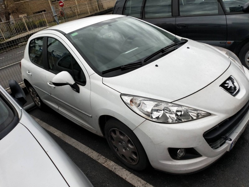 peugeot 207 del año 2011