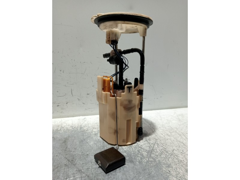 Recambio de bomba combustible para mercedes clase b (w245) 200 cdi (245.208) referencia OEM IAM   