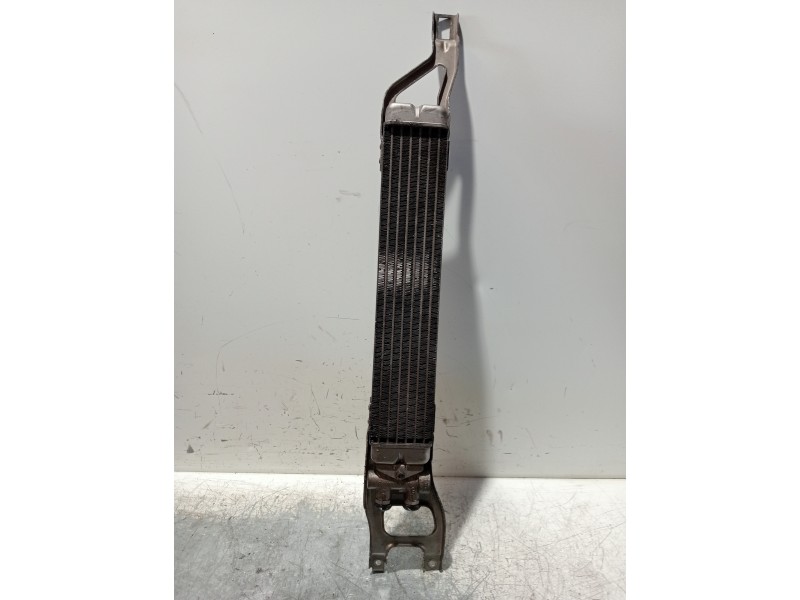 Recambio de radiador aceite para mercedes clase b (w245) 200 cdi (245.208) referencia OEM IAM L1388000 A1695010165 G2305020