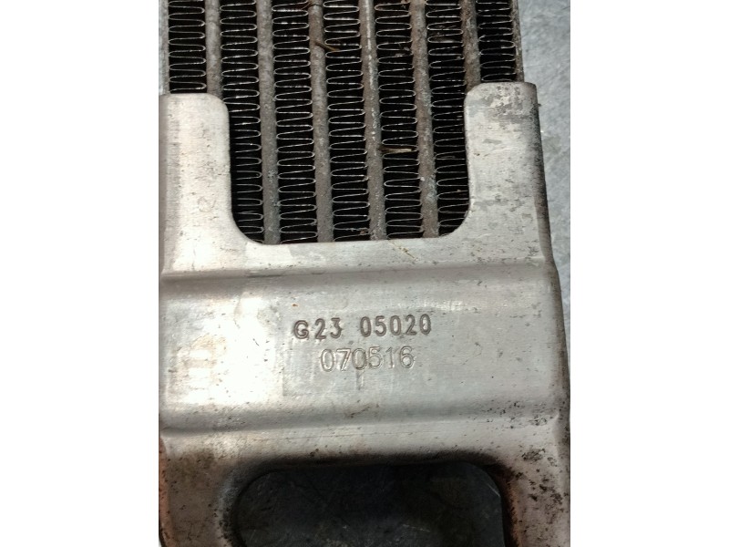 Recambio de radiador aceite para mercedes clase b (w245) 200 cdi (245.208) referencia OEM IAM L1388000 A1695010165 G2305020