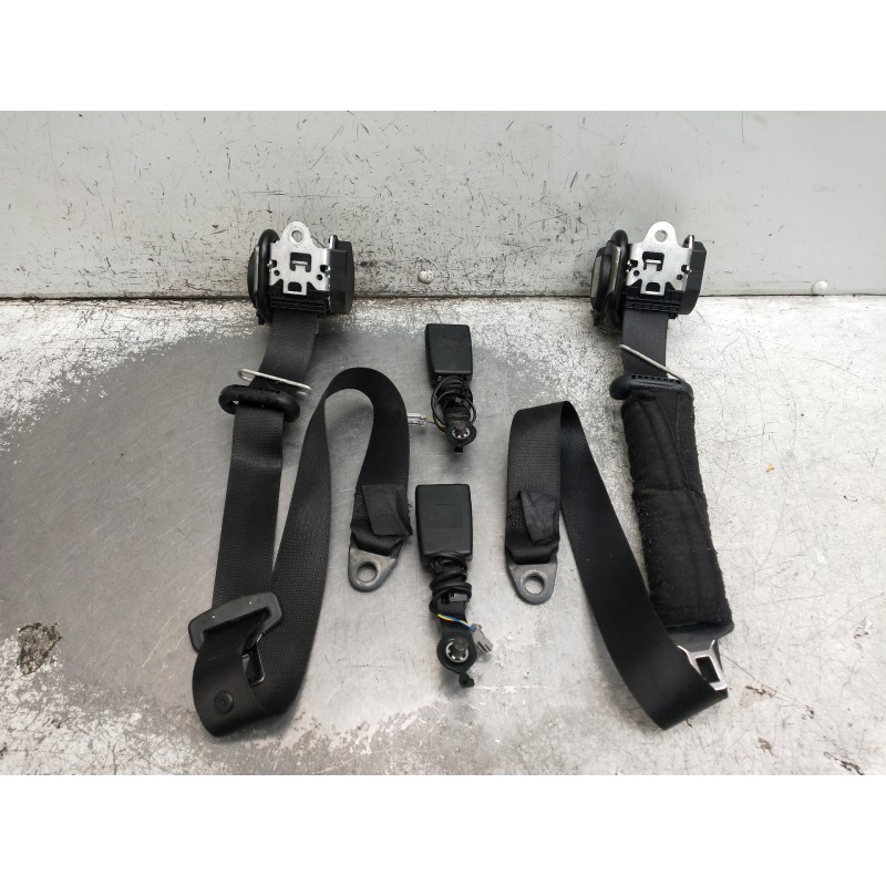 Recambio de juego cinturones delantero para fiat grande punto (199) 1.4 16v active referencia OEM IAM   