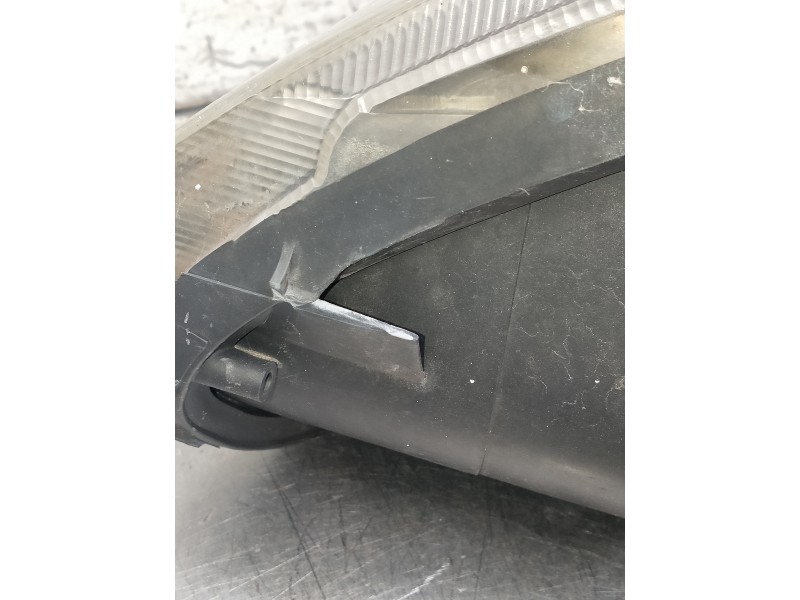 Recambio de faro derecho para fiat grande punto (199) 1.4 16v active referencia OEM IAM   