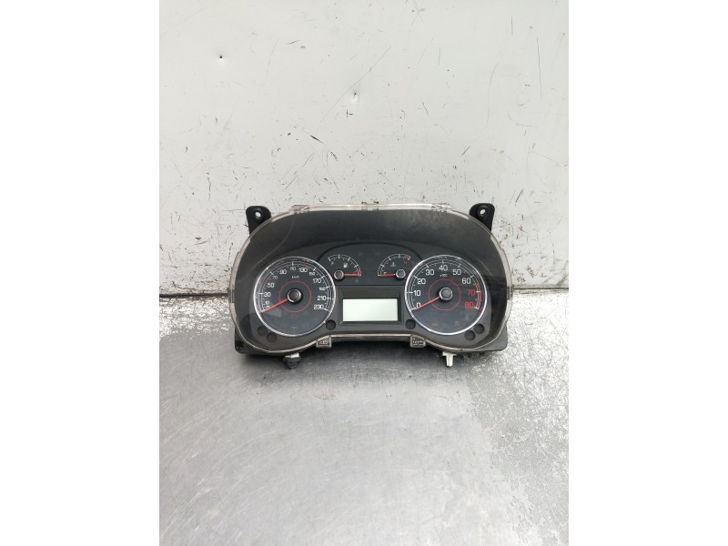 Recambio de cuadro instrumentos para fiat grande punto (199) 1.4 16v active referencia OEM IAM 503003011000 51828075 1190271