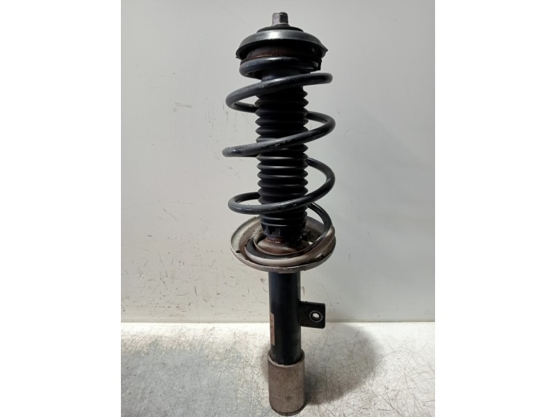 Recambio de amortiguador delantero derecho para citroen berlingo cuadro referencia OEM IAM 968448798006 824904004098 