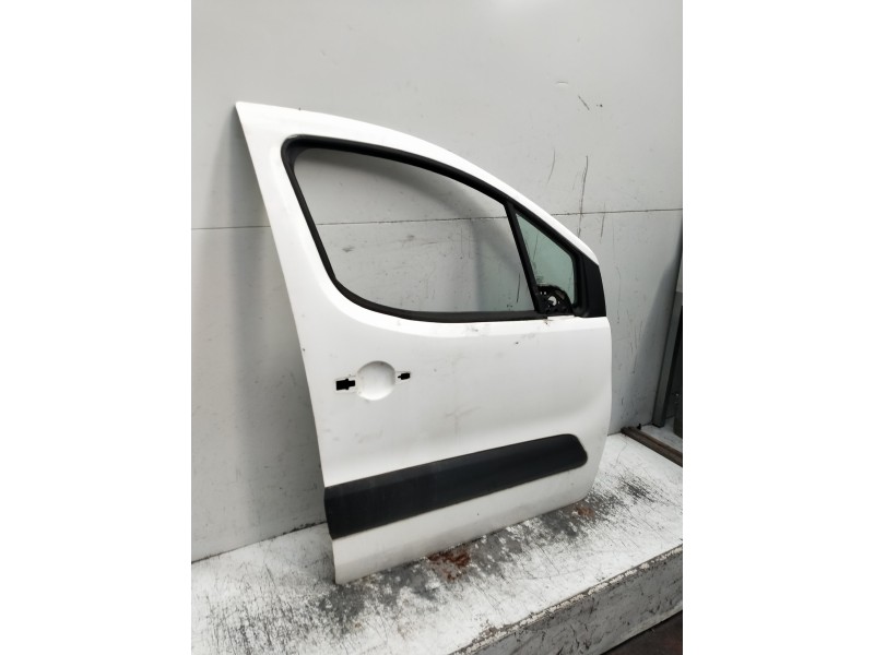 Recambio de puerta delantera derecha para citroen berlingo cuadro referencia OEM IAM   5P
