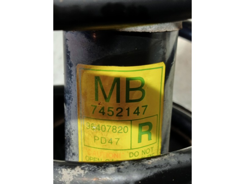 Recambio de amortiguador delantero derecho para daewoo nubira berlina referencia OEM IAM 96407820 7452147 