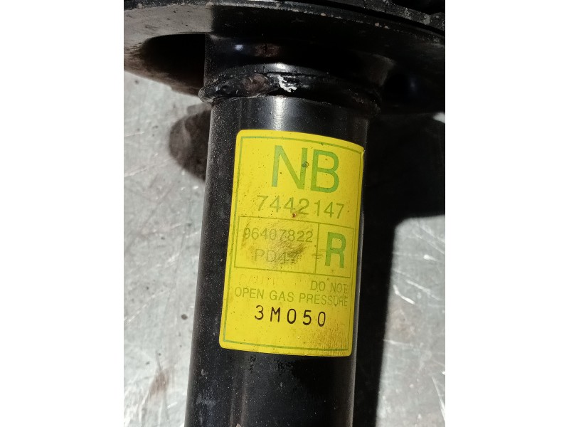 Recambio de amortiguador trasero izquierdo para daewoo nubira berlina referencia OEM IAM 96407821  
