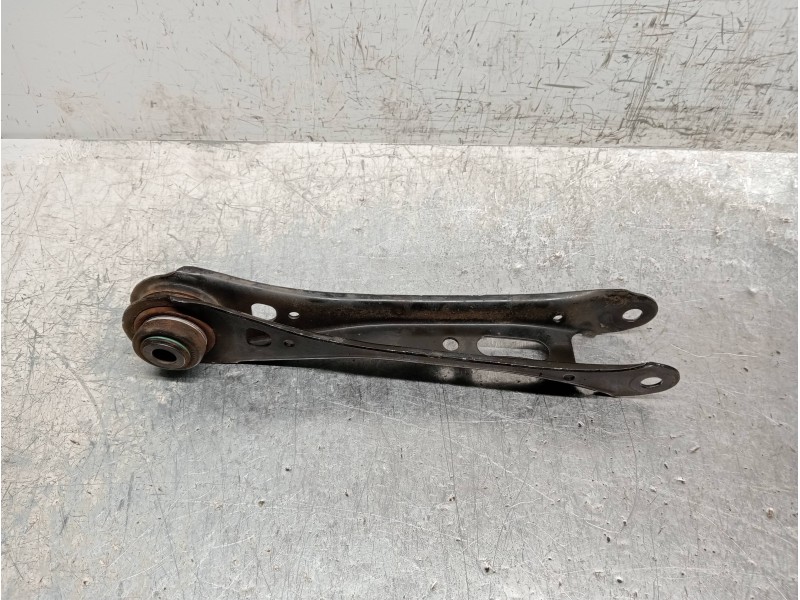 Recambio de brazo suspension superior trasero izquierdo para bmw x3 (f25) xdrive 20d referencia OEM IAM 33306786981  