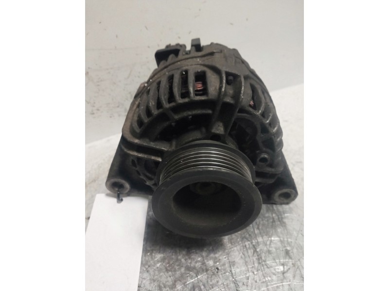 Recambio de alternador para renault mascott 2.8 diesel referencia OEM IAM 0124325002  