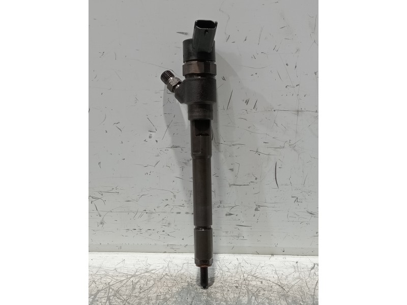 Recambio de inyector para kia carens (un) concept referencia OEM IAM 3380027400 0445110258 6822213453206