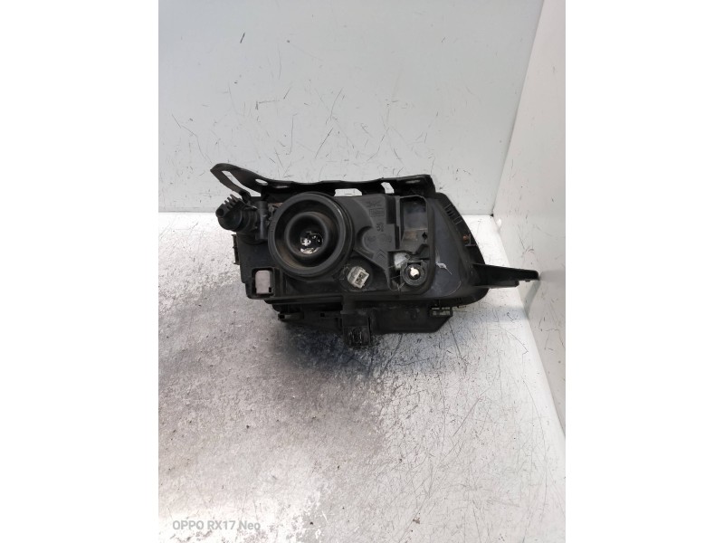 Recambio de faro izquierdo para citroen saxo 1.5 d x referencia OEM IAM   