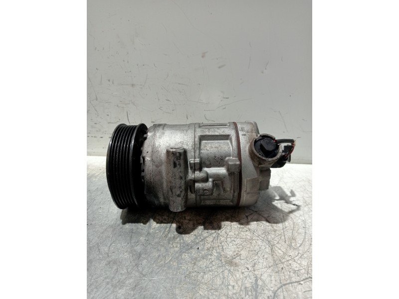 Recambio de compresor aire acondicionado para volkswagen polo (9n3) advance referencia OEM IAM 6Q0820803J JP6SEU14C 