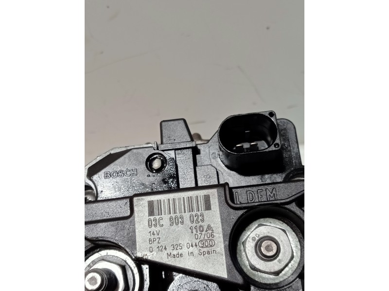 Recambio de alternador para volkswagen polo (9n3) advance referencia OEM IAM 03C903023 0124325044 