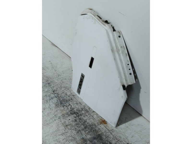 Recambio de aleta delantera izquierda para renault trafic (desde 5.89) t 1100 referencia OEM IAM   