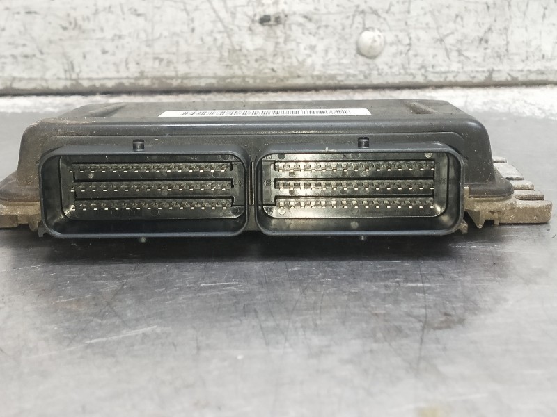 Recambio de centralita motor uce para daewoo nubira berlina referencia OEM IAM 96394699  