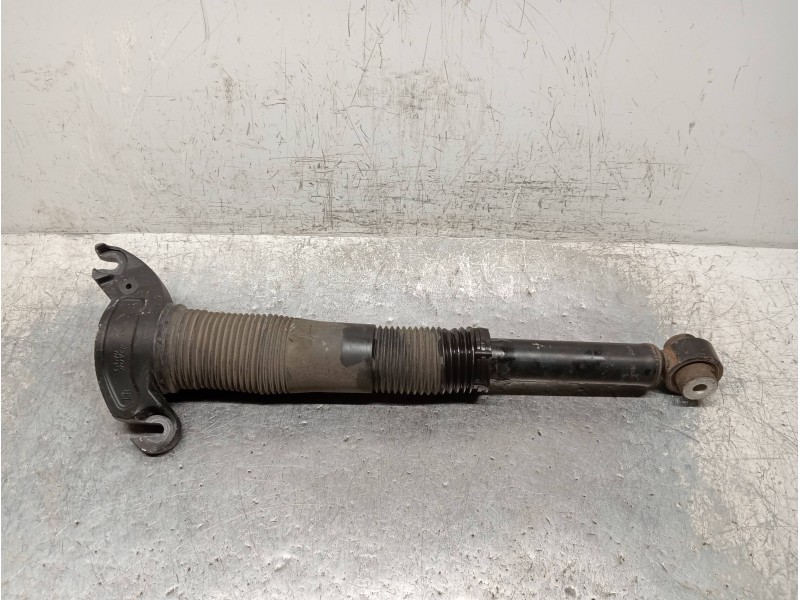 Recambio de amortiguador trasero izquierdo para land rover discovery sport s referencia OEM IAM FK7218A145  