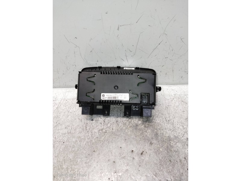 Recambio de pantalla multifuncion para chevrolet cruze l referencia OEM IAM 95952766G  