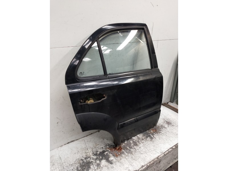 Recambio de puerta trasera derecha para kia sorento 2.5 crdi vgt ex1 referencia OEM IAM   5P