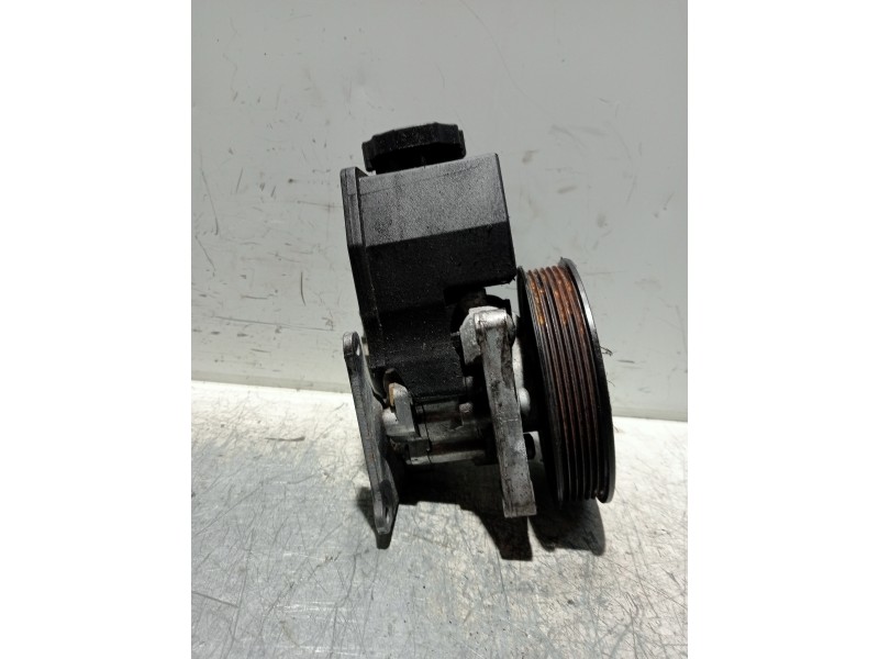 Recambio de bomba direccion para mercedes sprinter (w901,w904) caja cerr. referencia OEM IAM A0024662801 7692900504 