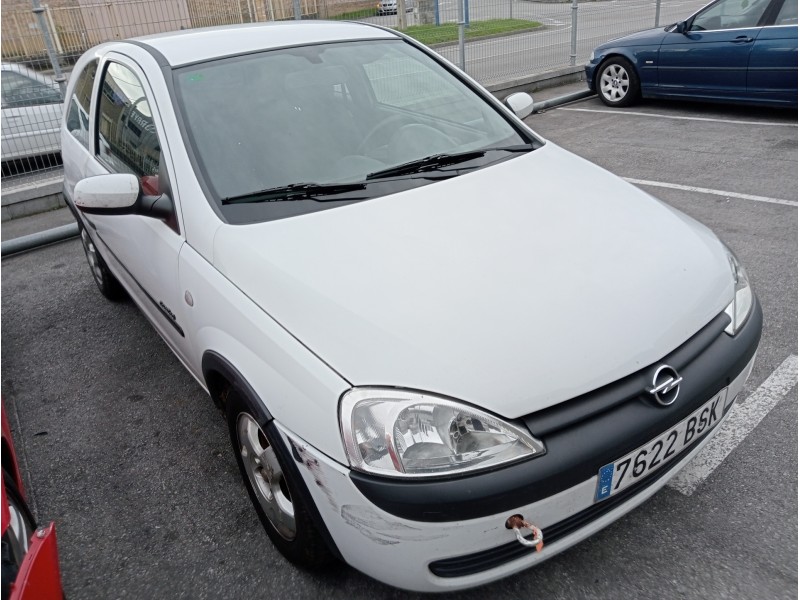 opel corsa c del año 2002