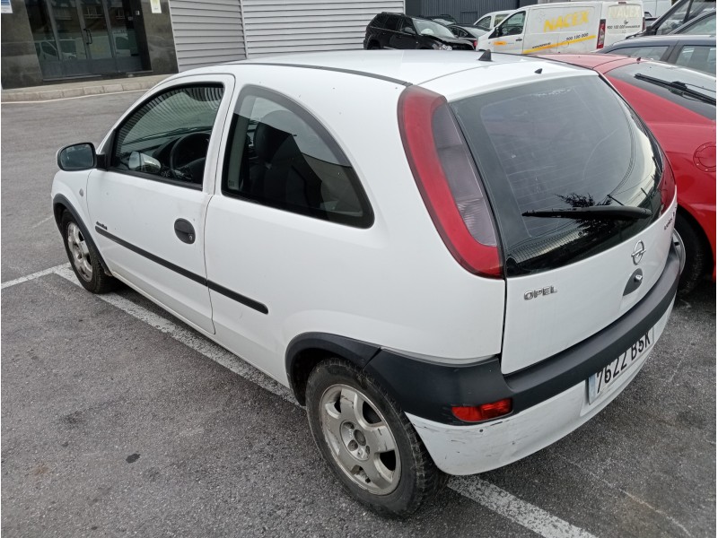 opel corsa c del año 2002