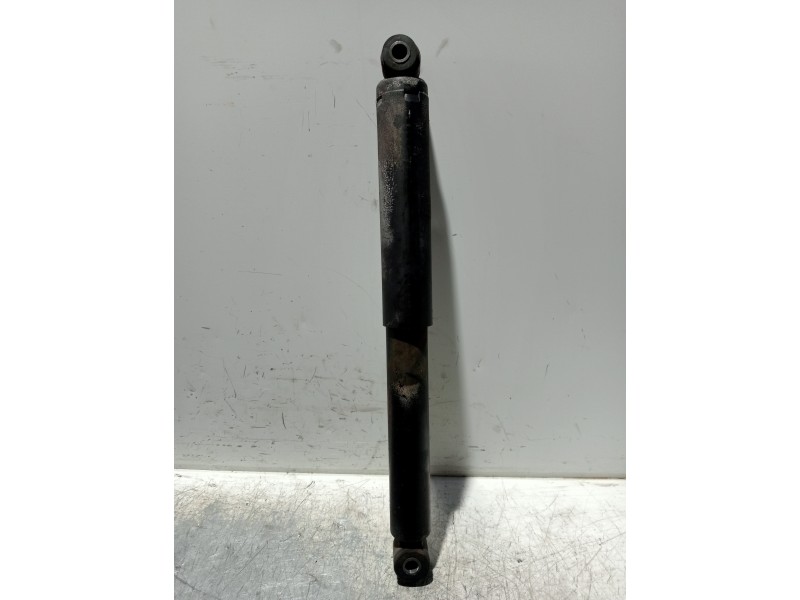 Recambio de amortiguador trasero izquierdo para mercedes sprinter (w901,w904) caja cerr. referencia OEM IAM 9043260100  