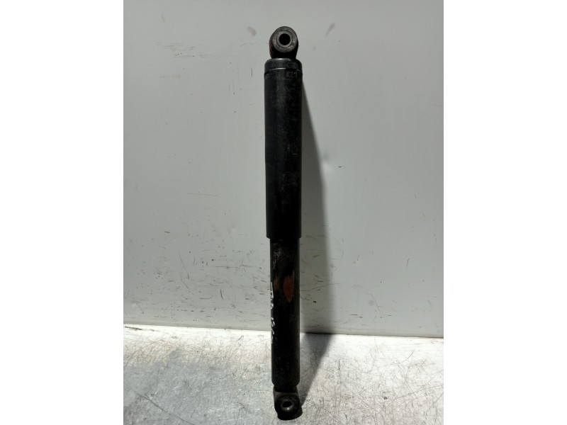 Recambio de amortiguador trasero izquierdo para mercedes sprinter (w901,w904) caja cerr. referencia OEM IAM 9043260100  