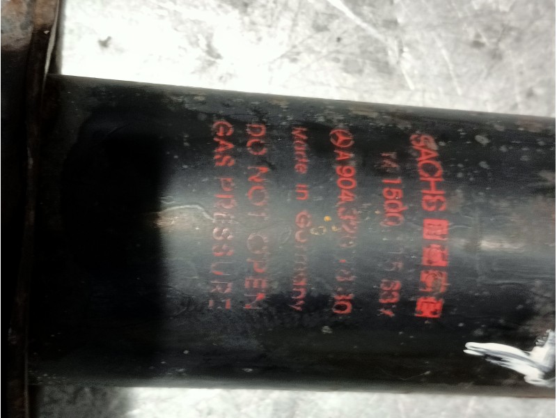 Recambio de amortiguador delantero izquierdo para mercedes sprinter (w901,w904) caja cerr. referencia OEM IAM A9043201830 141500