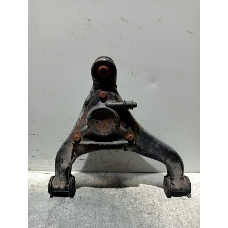 Recambio de brazo suspension inferior delantero izquierdo para mercedes sprinter (w901,w904) caja cerr. referencia OEM IAM 90132