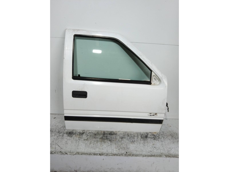 Recambio de puerta delantera derecha para opel frontera a 2.3 turbodiesel referencia OEM IAM   5P