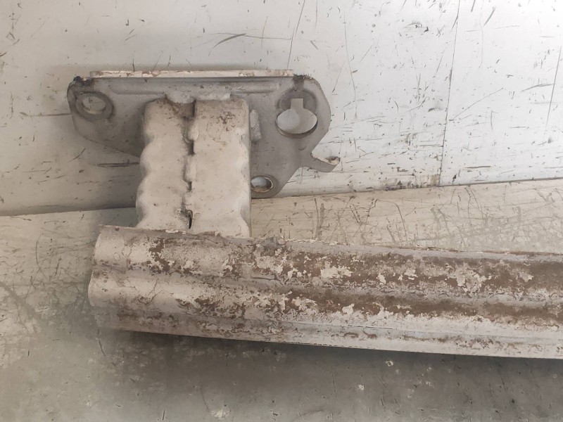 Recambio de refuerzo paragolpes trasero para citroen c3 picasso live edition referencia OEM IAM   