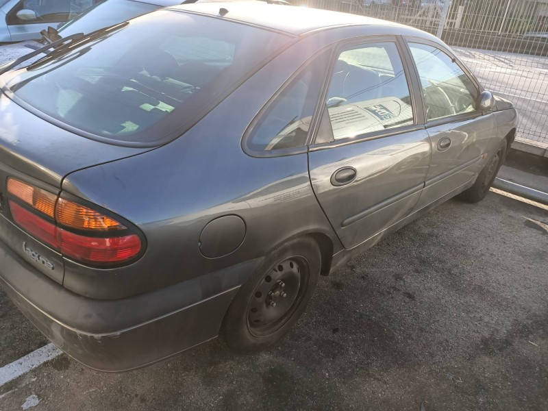renault laguna (b56) del año 1999