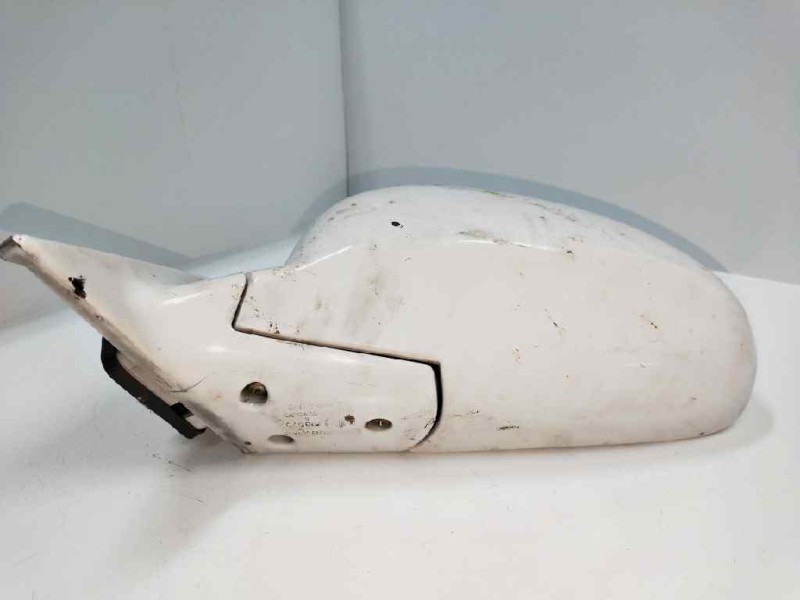 Recambio de retrovisor izquierdo para hyundai coupe (rd) 1.6 16v cat referencia OEM IAM   ELECTRICO