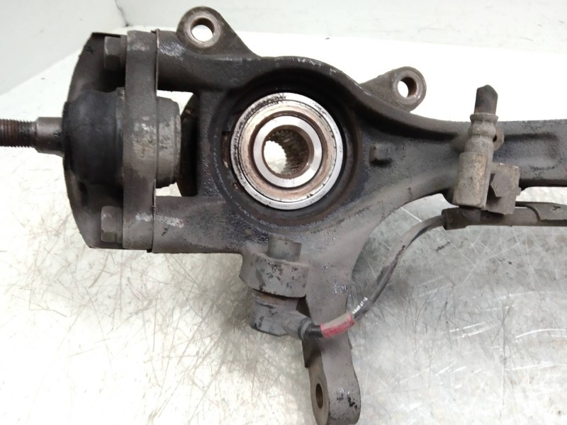 Recambio de mangueta delantera derecha para hyundai xg 3.5 v6 gls referencia OEM IAM   