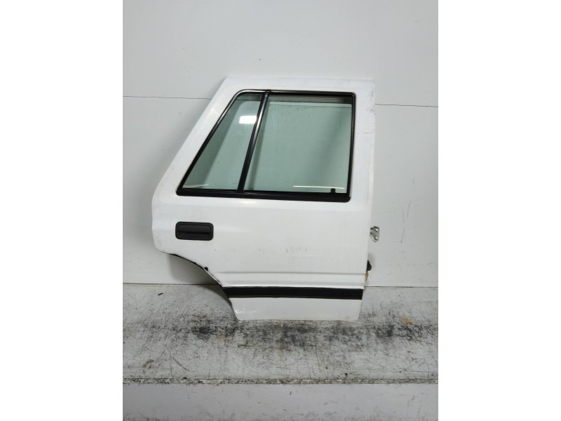 Recambio de puerta trasera derecha para opel frontera a 2.3 turbodiesel referencia OEM IAM   5P